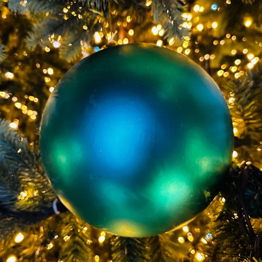 Production - Boule en plastique, diamètre 20 cm, vert paon, mat