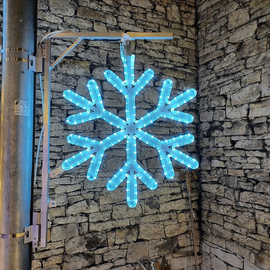 Easy Fix 2D LED light flake V, Ø 67 cm, blanc glacé Impression 3D, kit d'éclairage public, aluminium