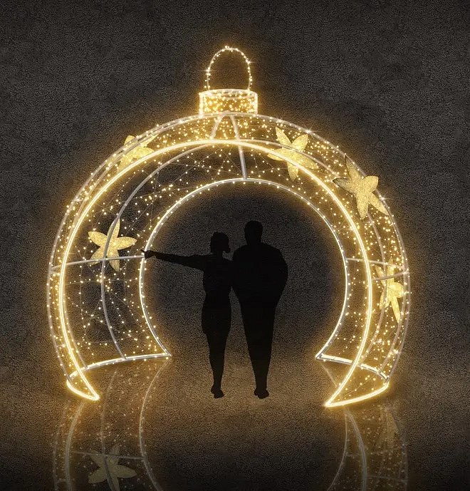 Sphère lumineuse 3D, traversante, 320 × 370 × 190 cm, blanc chaud, 230 V, 101,2 W, 45 kg, en 5 parties