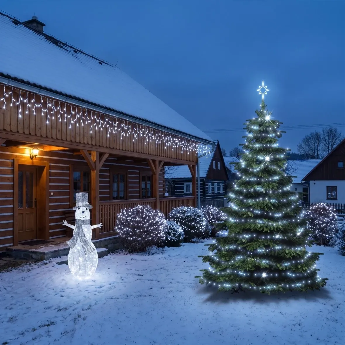 Kit de Noël pour hôtels : grande façade de glace, sapin de 6 à 8 m « Flash », 16 stalactites de 3 m, 5 guirlandes de 20 m, bonhomme de neige LED 3D de 107 cm, blanc glacé